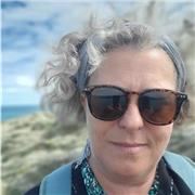 En jouant et en pratiquant on apprend comprend et mémorise plus vite et plus facilement